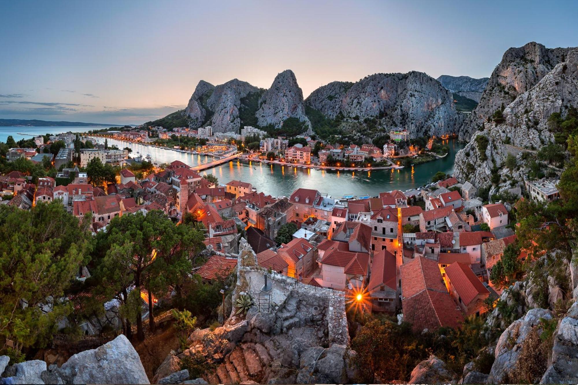 Beachfront Apartments Lara Omiš Εξωτερικό φωτογραφία