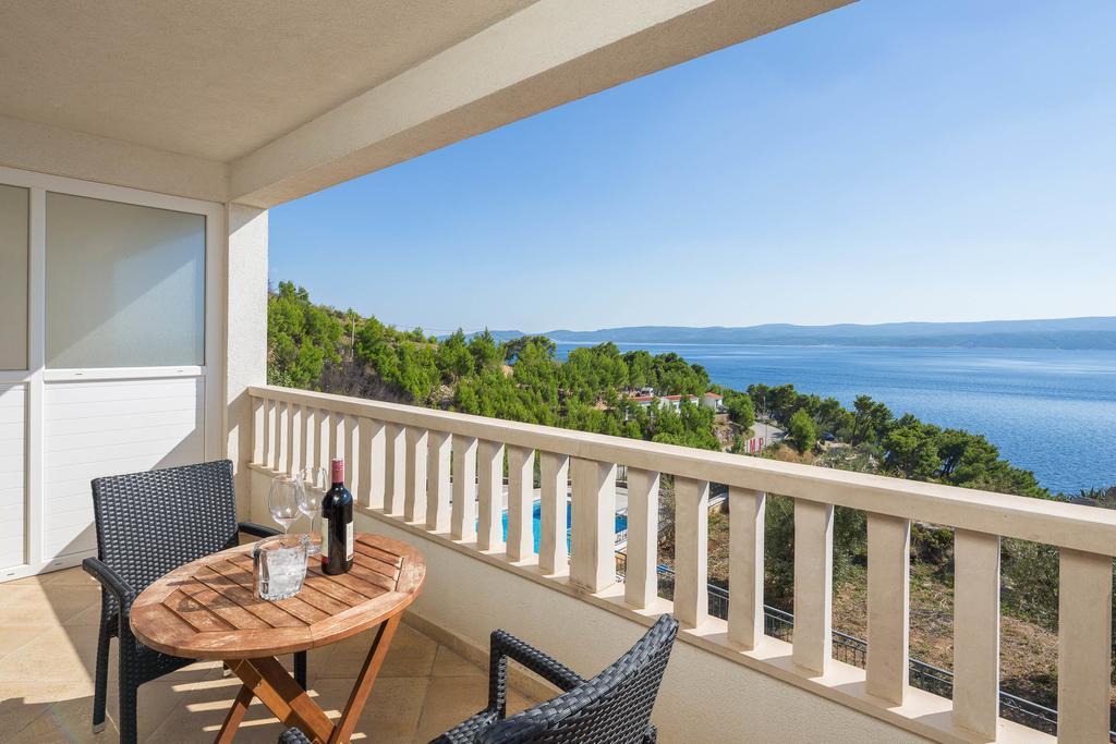 Beachfront Apartments Lara Omiš Εξωτερικό φωτογραφία