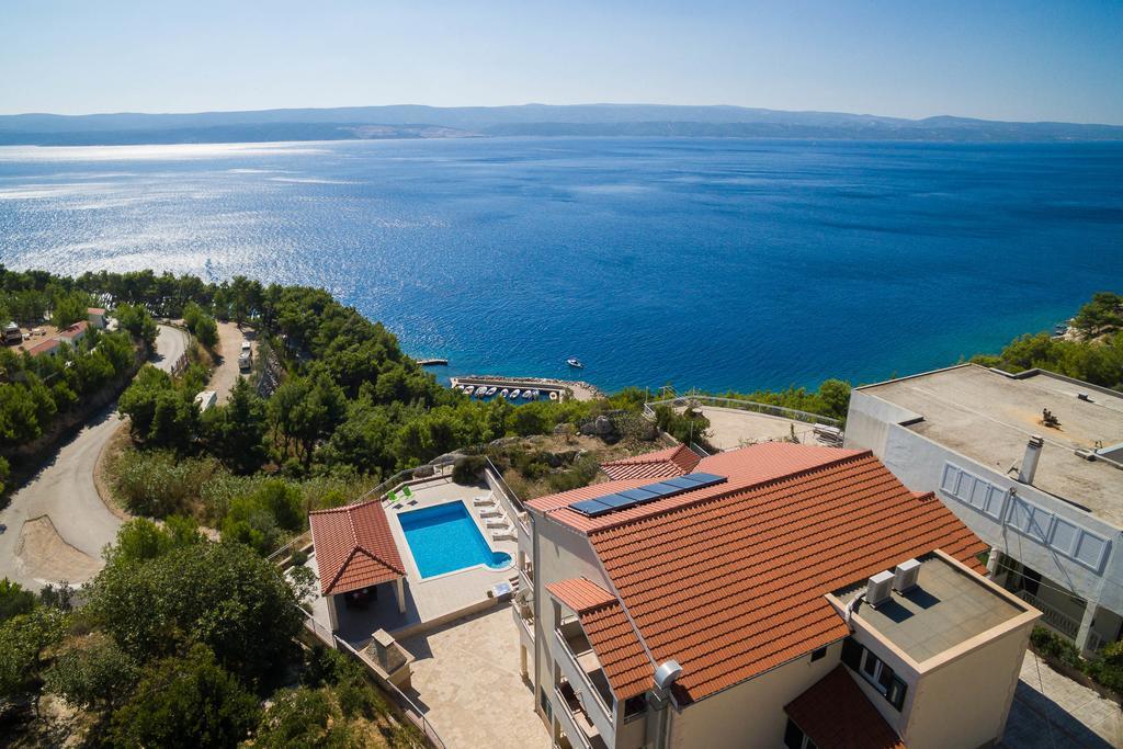Beachfront Apartments Lara Omiš Εξωτερικό φωτογραφία